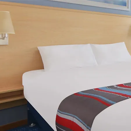 Travelodge Leeds Bradford Airport 호텔
