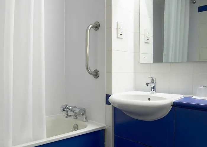 Hotel Travelodge Leeds Bradford Airport