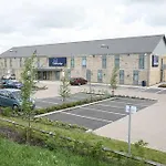 מלון Travelodge Leeds Bradford Airport לידס